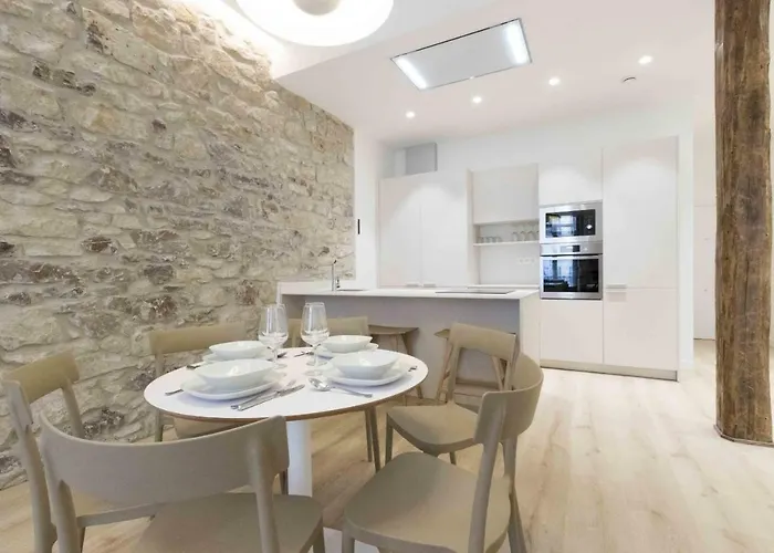 The Collection - Buen Pastor Iii * سان سيباستيان